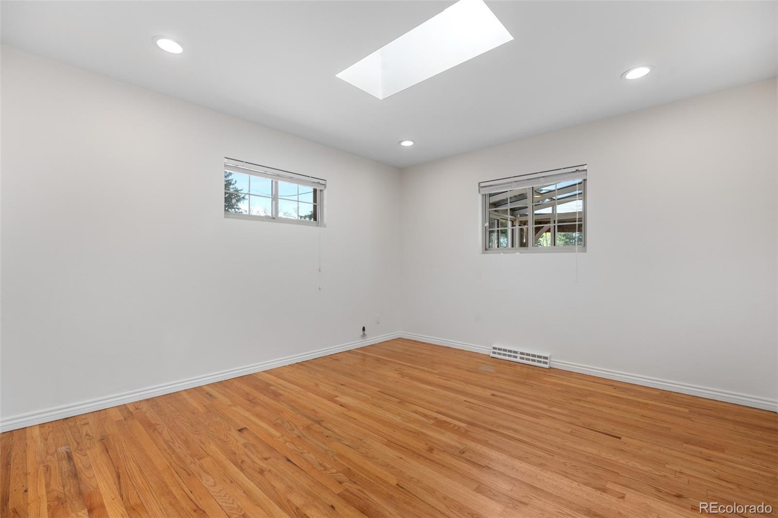 5471 S Sherman Street