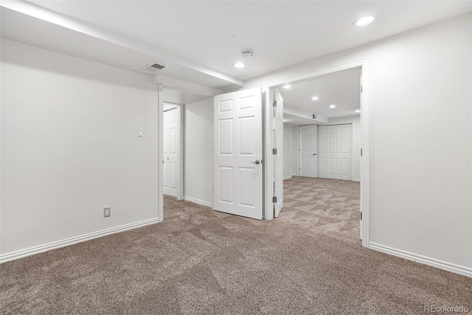 5471 S Sherman Street