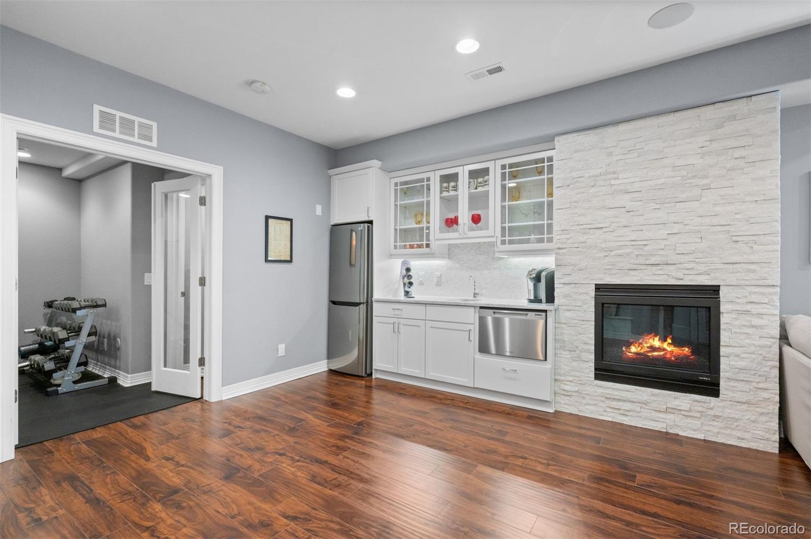 3453 Yosemite Street