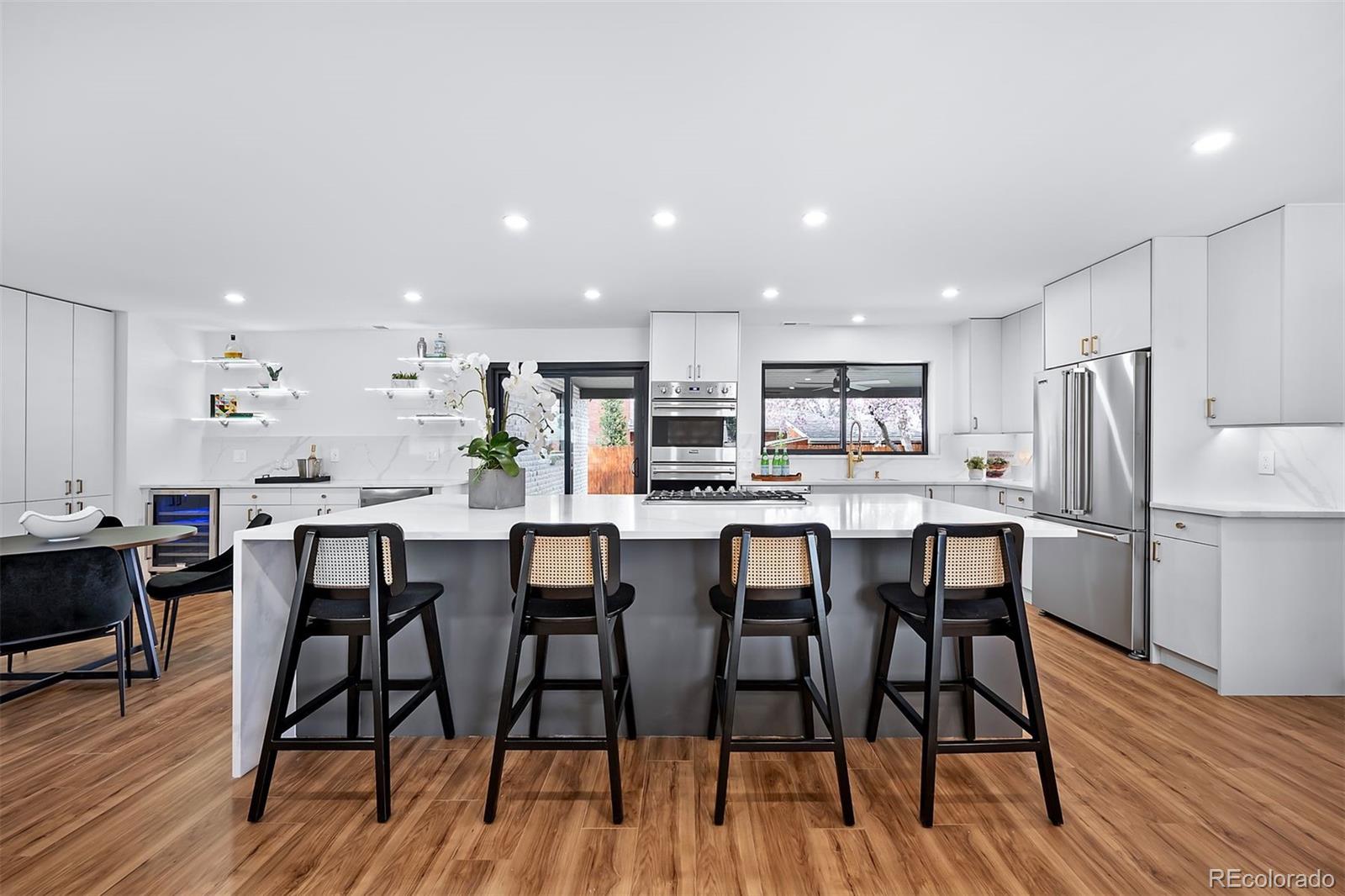 13005 Willow Lane