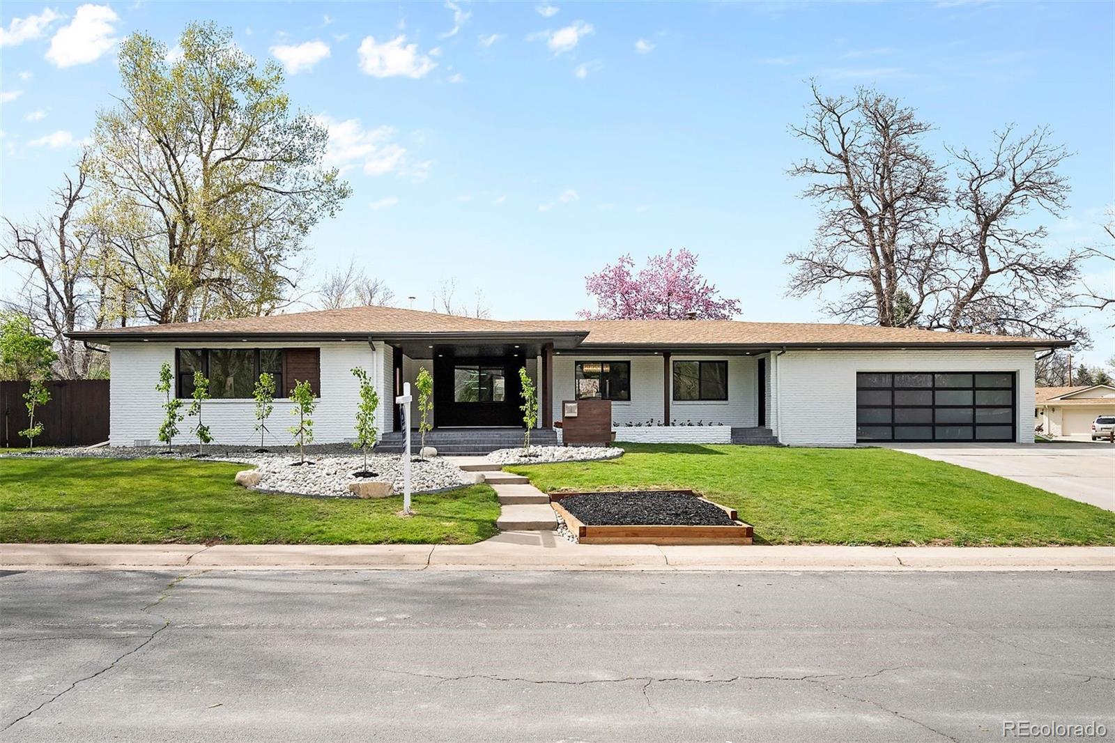 13005 Willow Lane