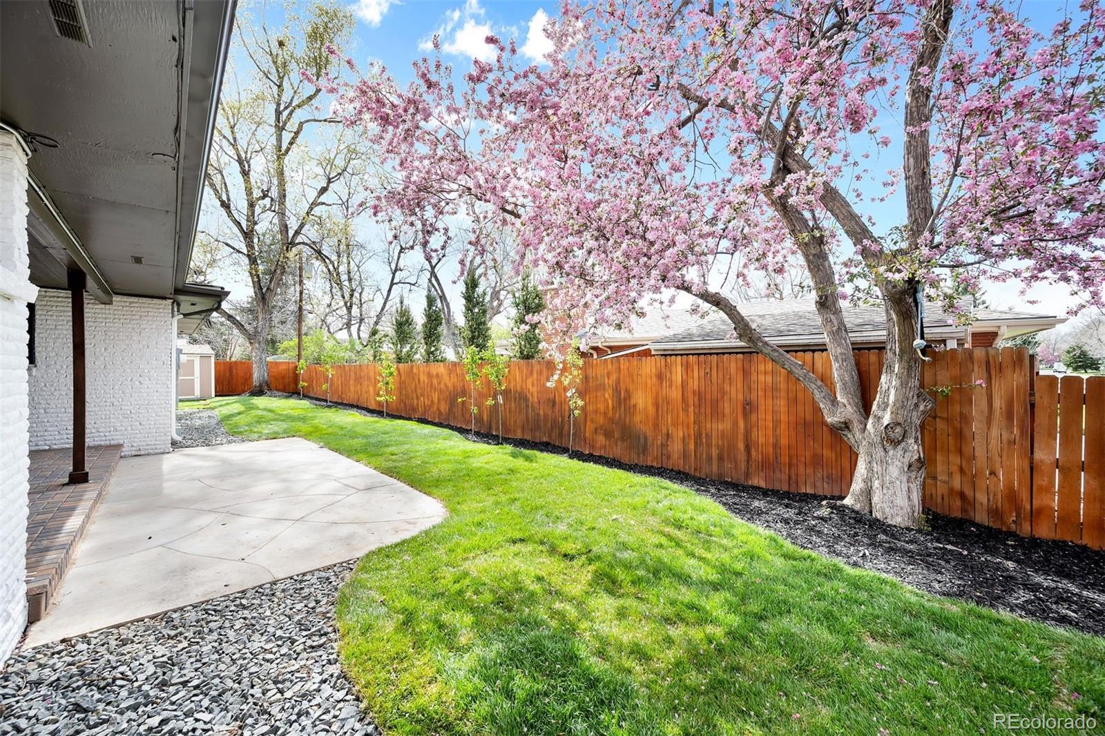 13005 Willow Lane