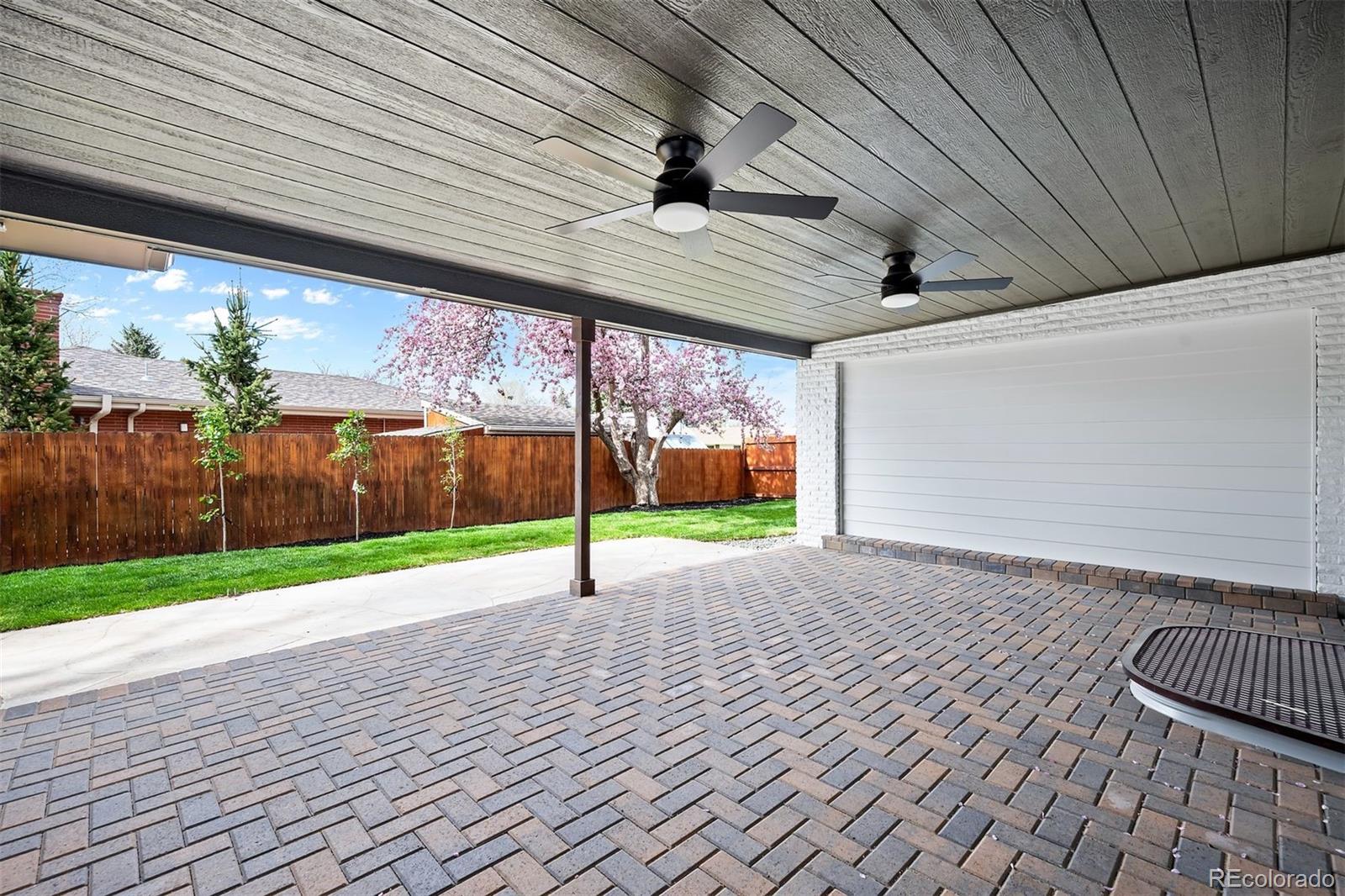 13005 Willow Lane