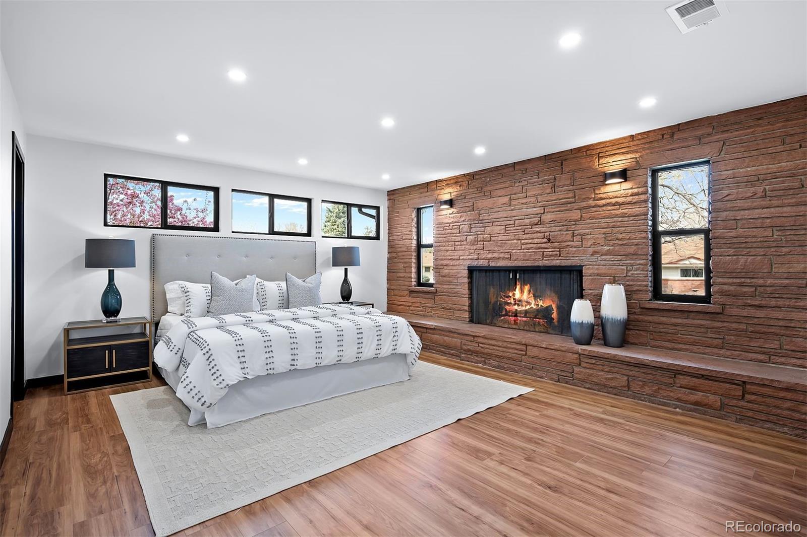 13005 Willow Lane