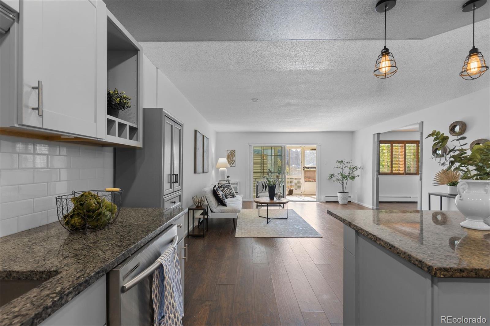 610 S Clinton Street Unit: 10A