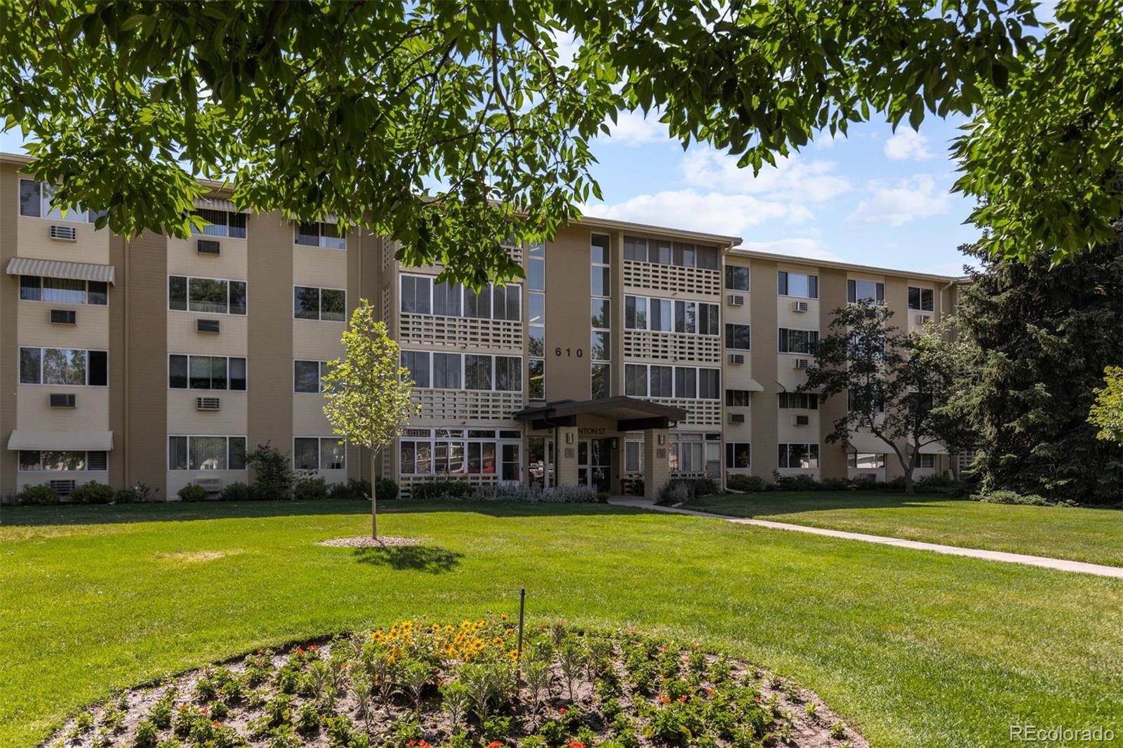 610 S Clinton Street Unit: 10A