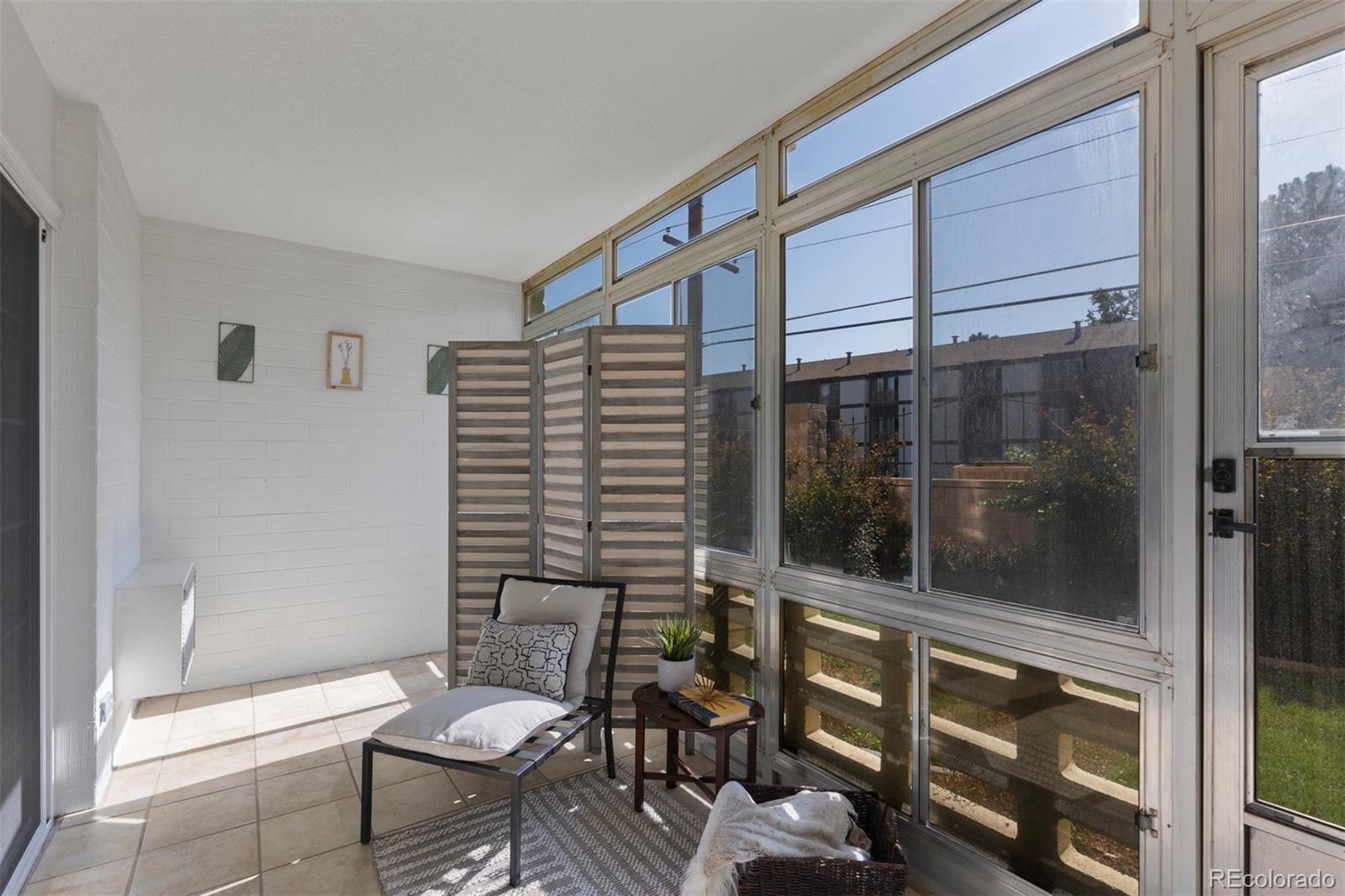 610 S Clinton Street Unit: 10A