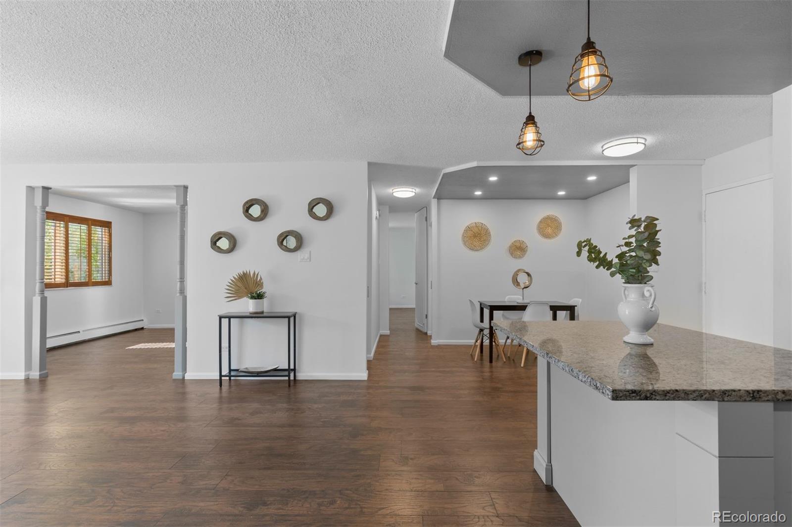 610 S Clinton Street Unit: 10A