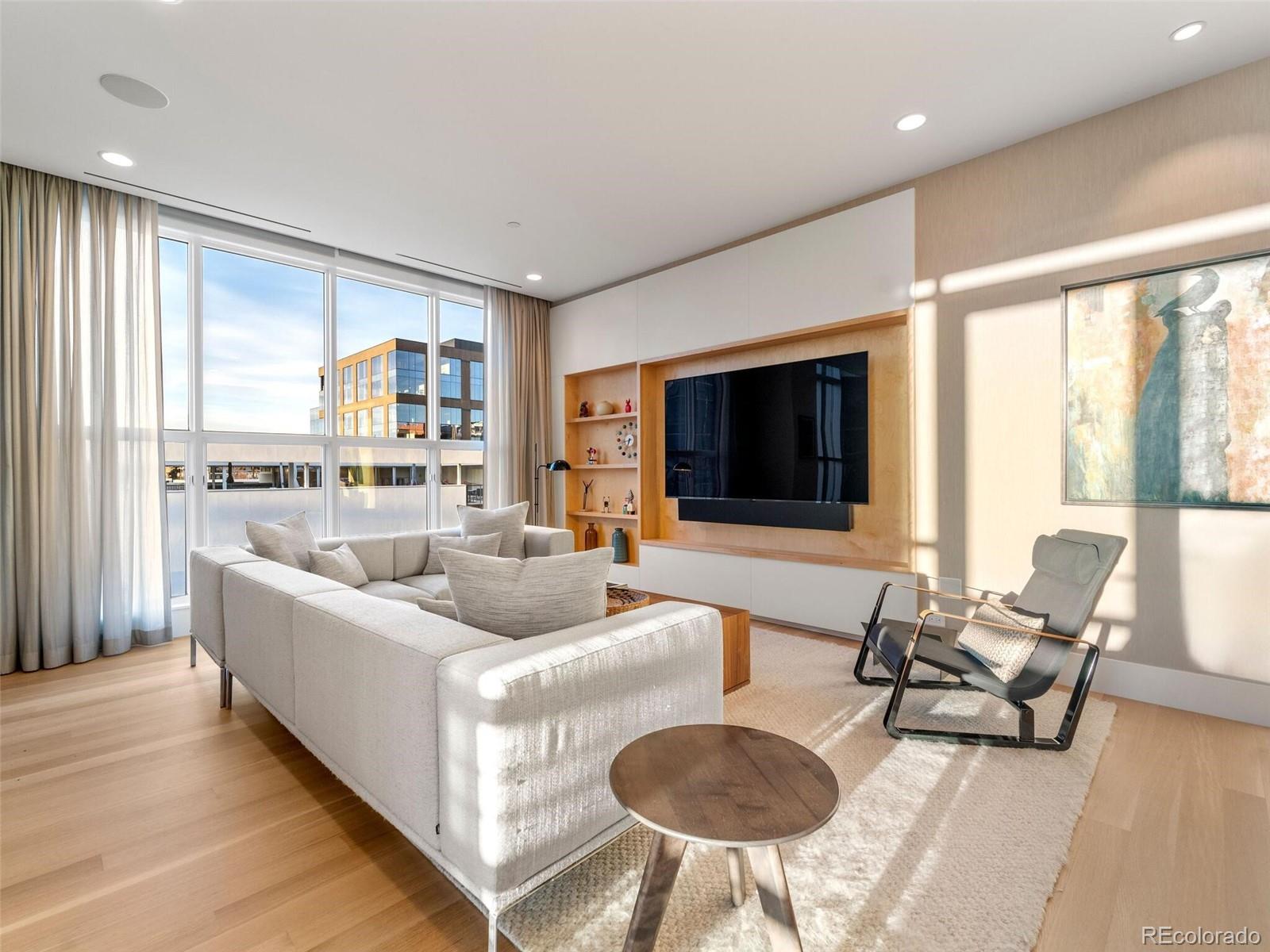 2800 E 2nd Avenue Unit: 302