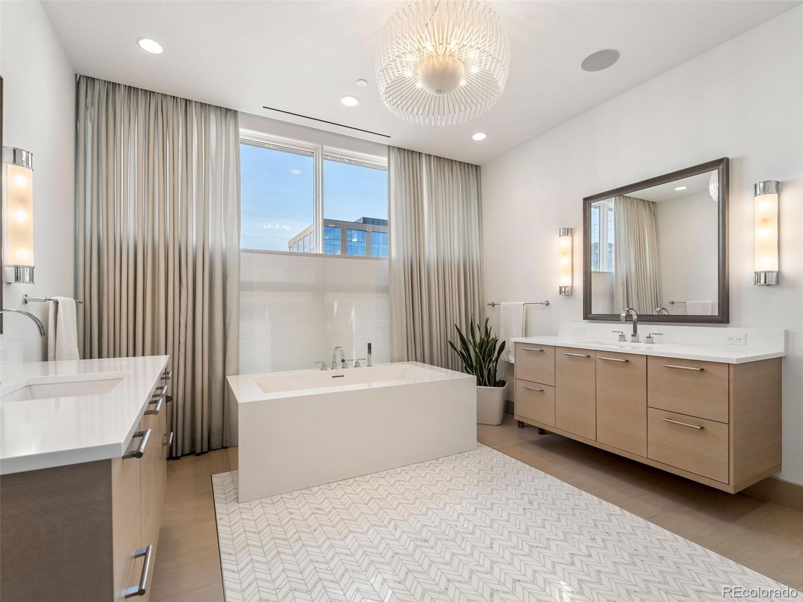 2800 E 2nd Avenue Unit: 302