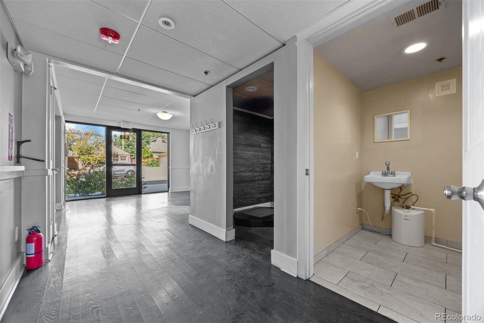 2700 E Louisiana Avenue Unit: 103