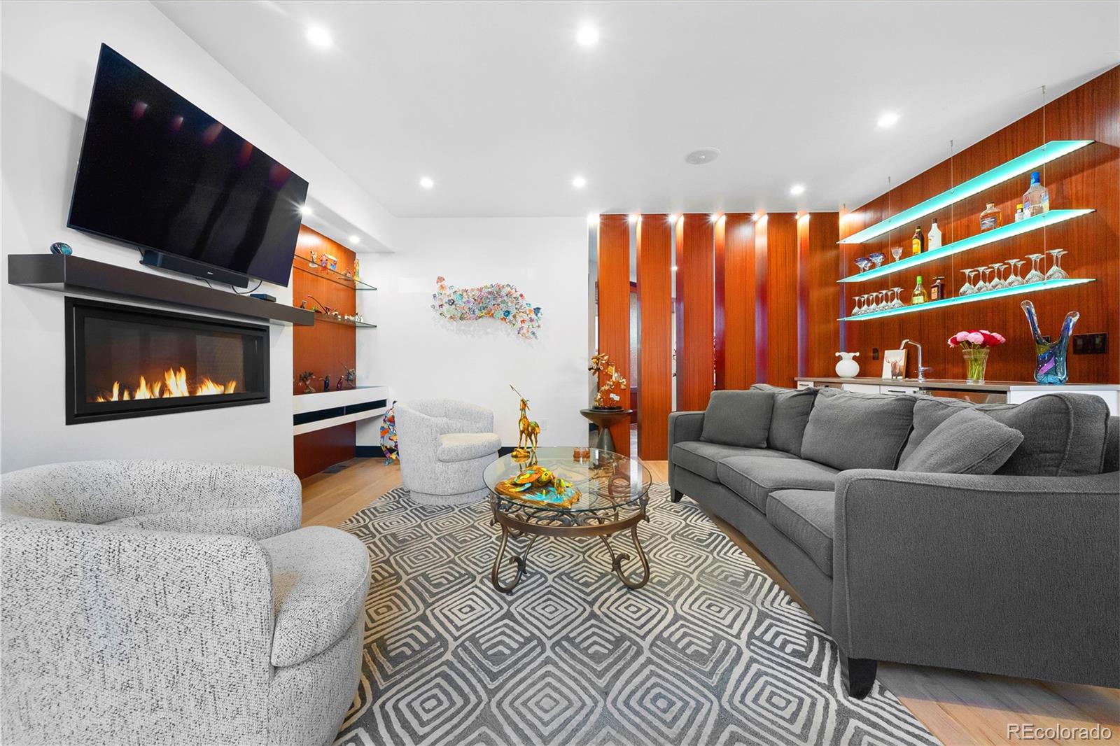 322 Steele Street