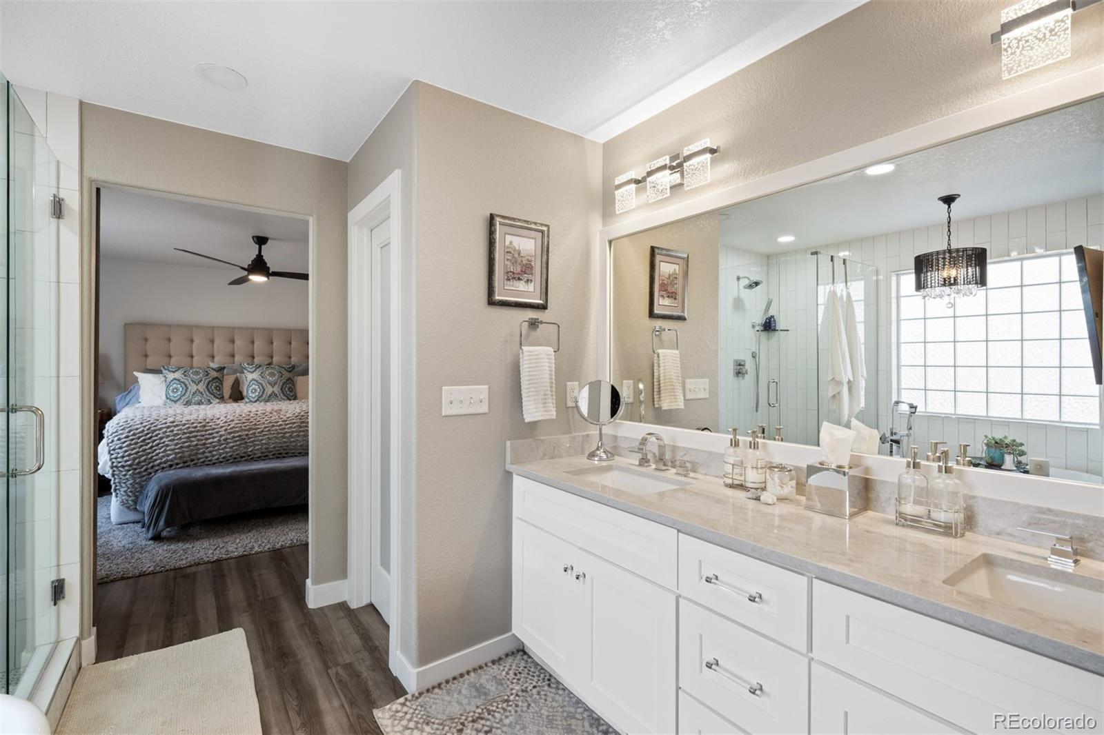 1004 Roslyn Court