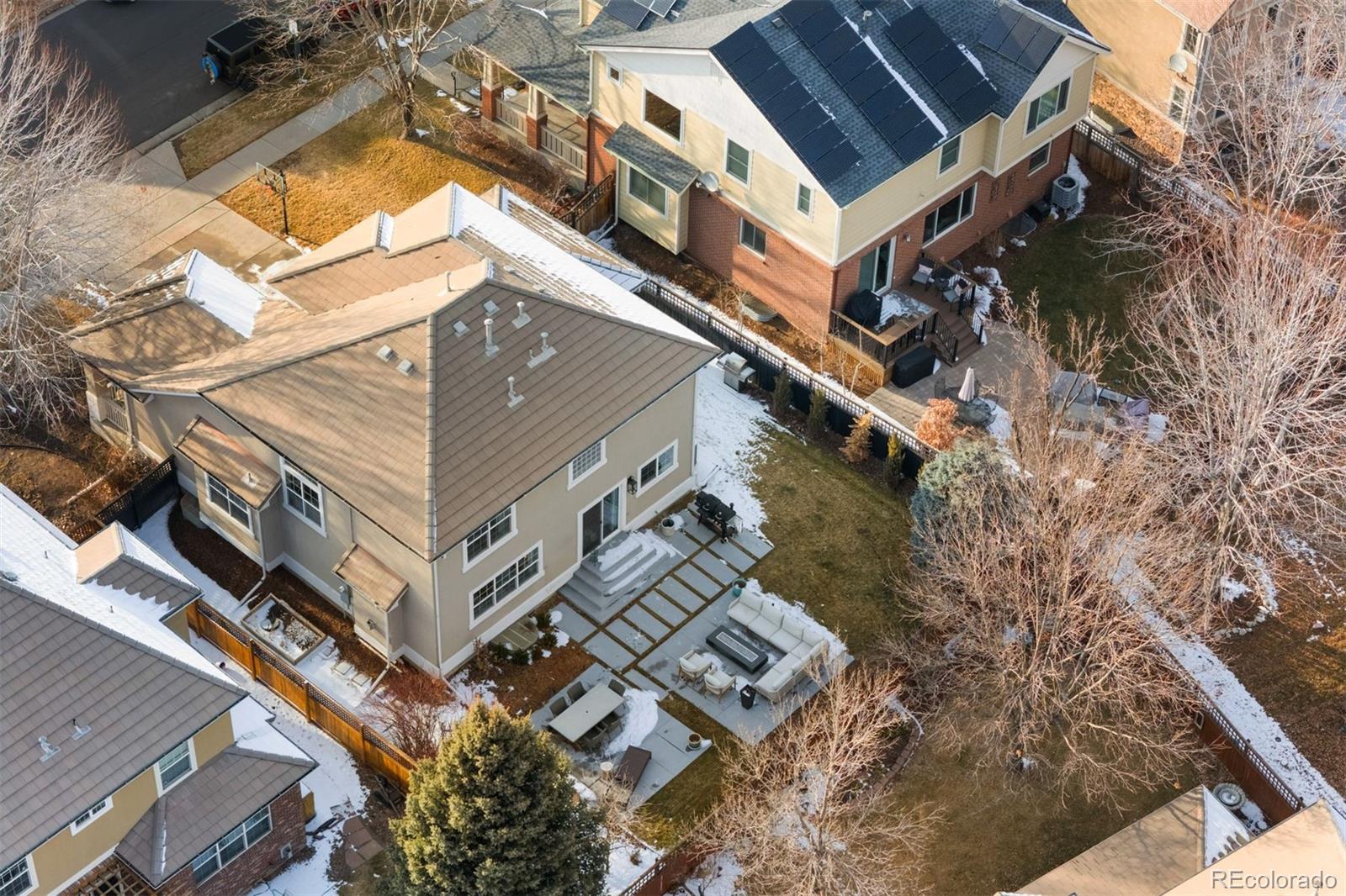 1004 Roslyn Court
