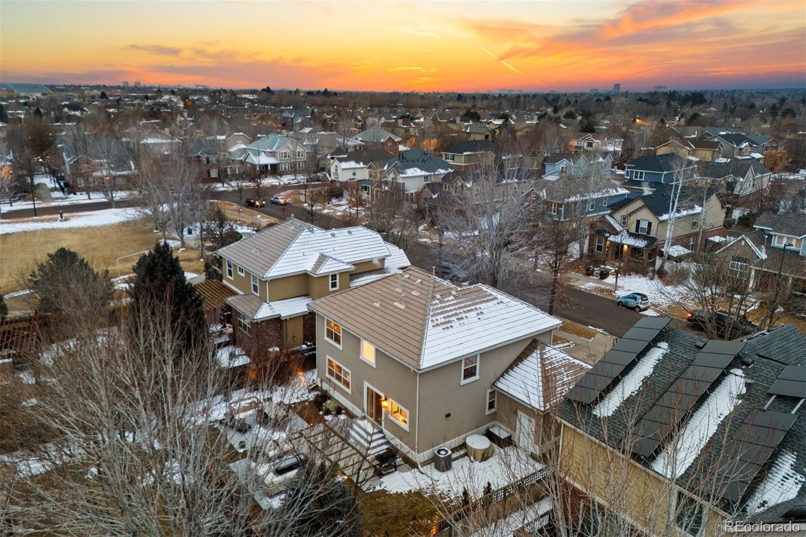 1004 Roslyn Court