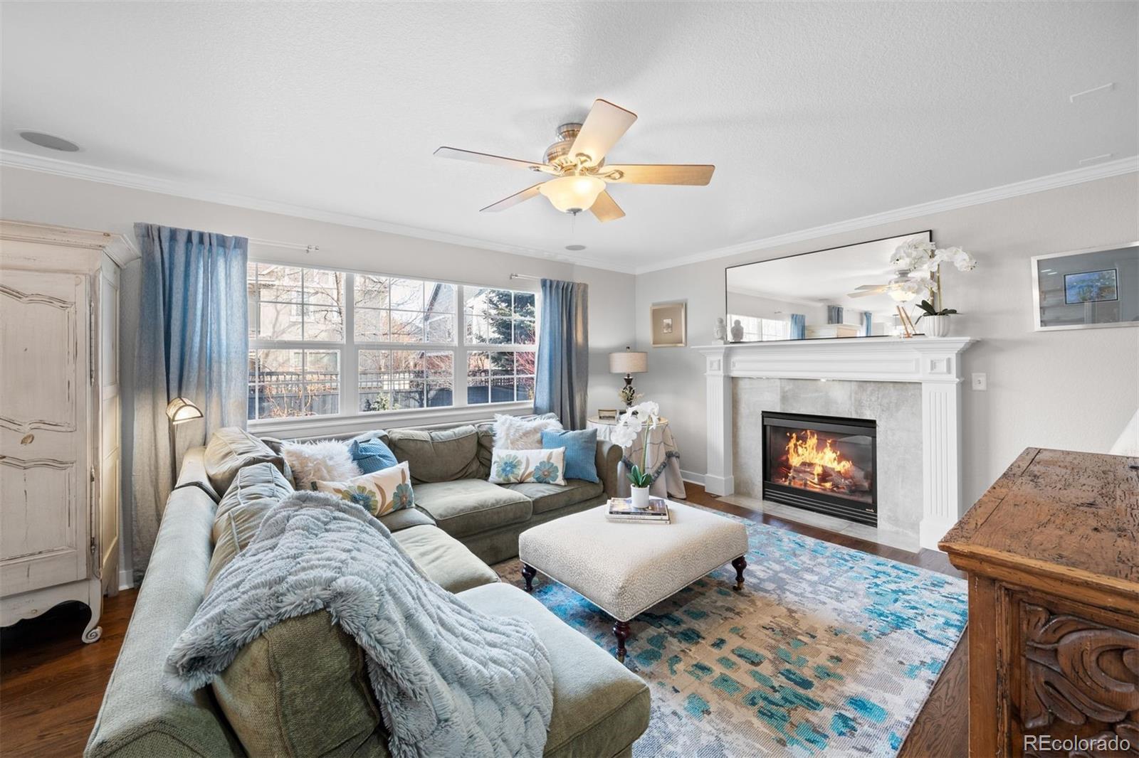1004 Roslyn Court