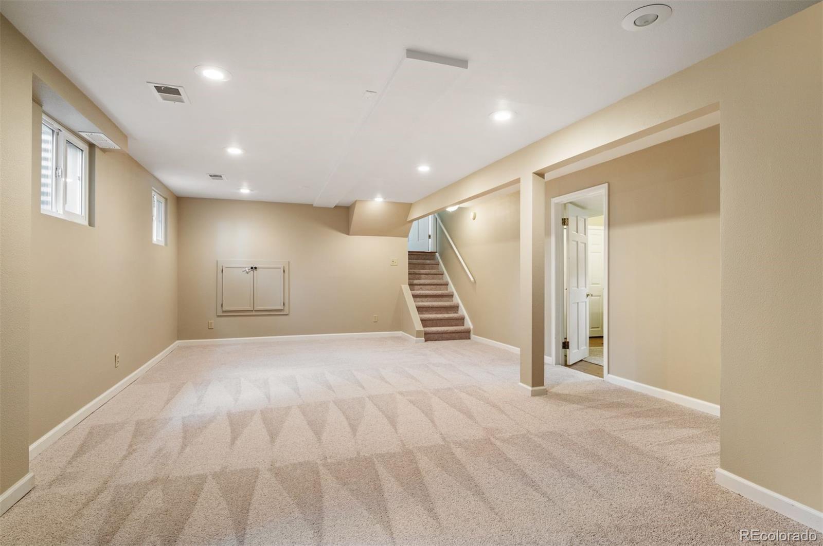 1230 S Ward Court