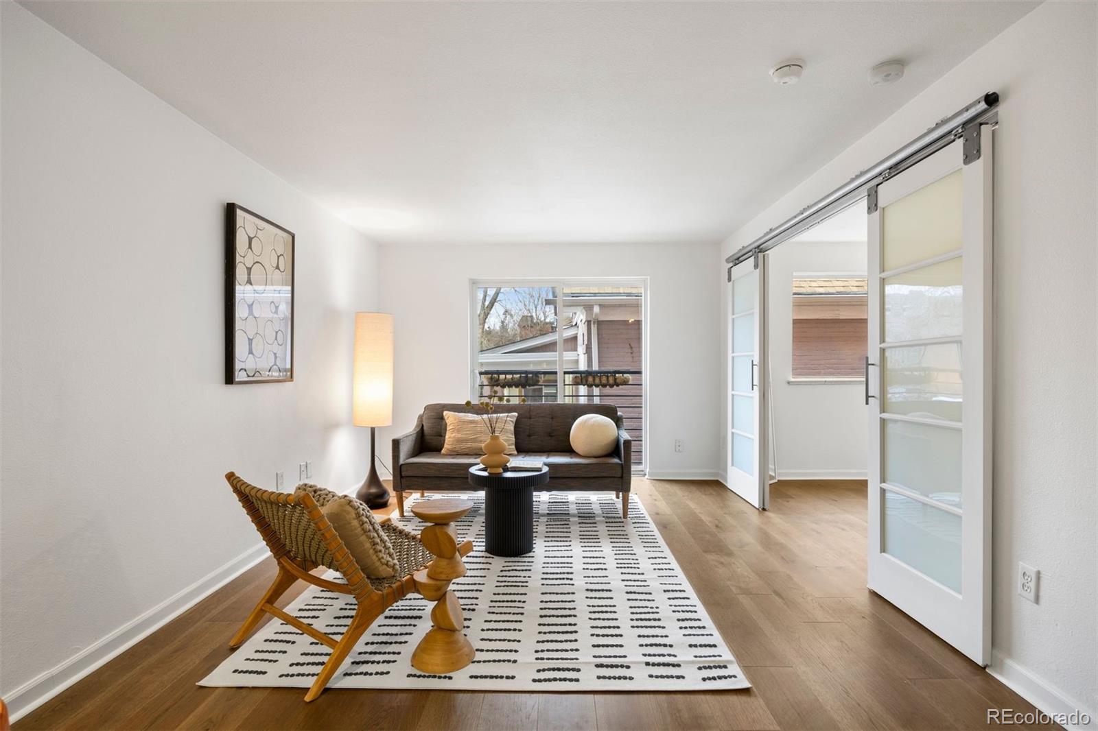 1032 N Clarkson Street Unit: 201