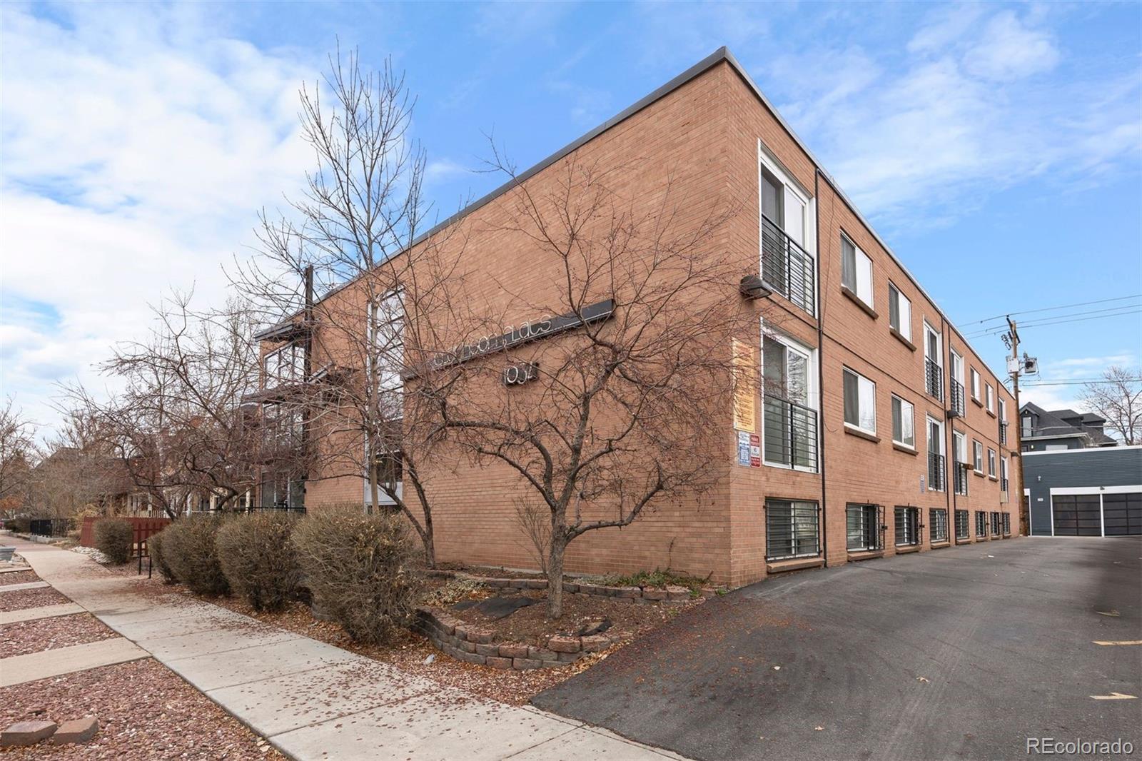 1032 N Clarkson Street Unit: 201