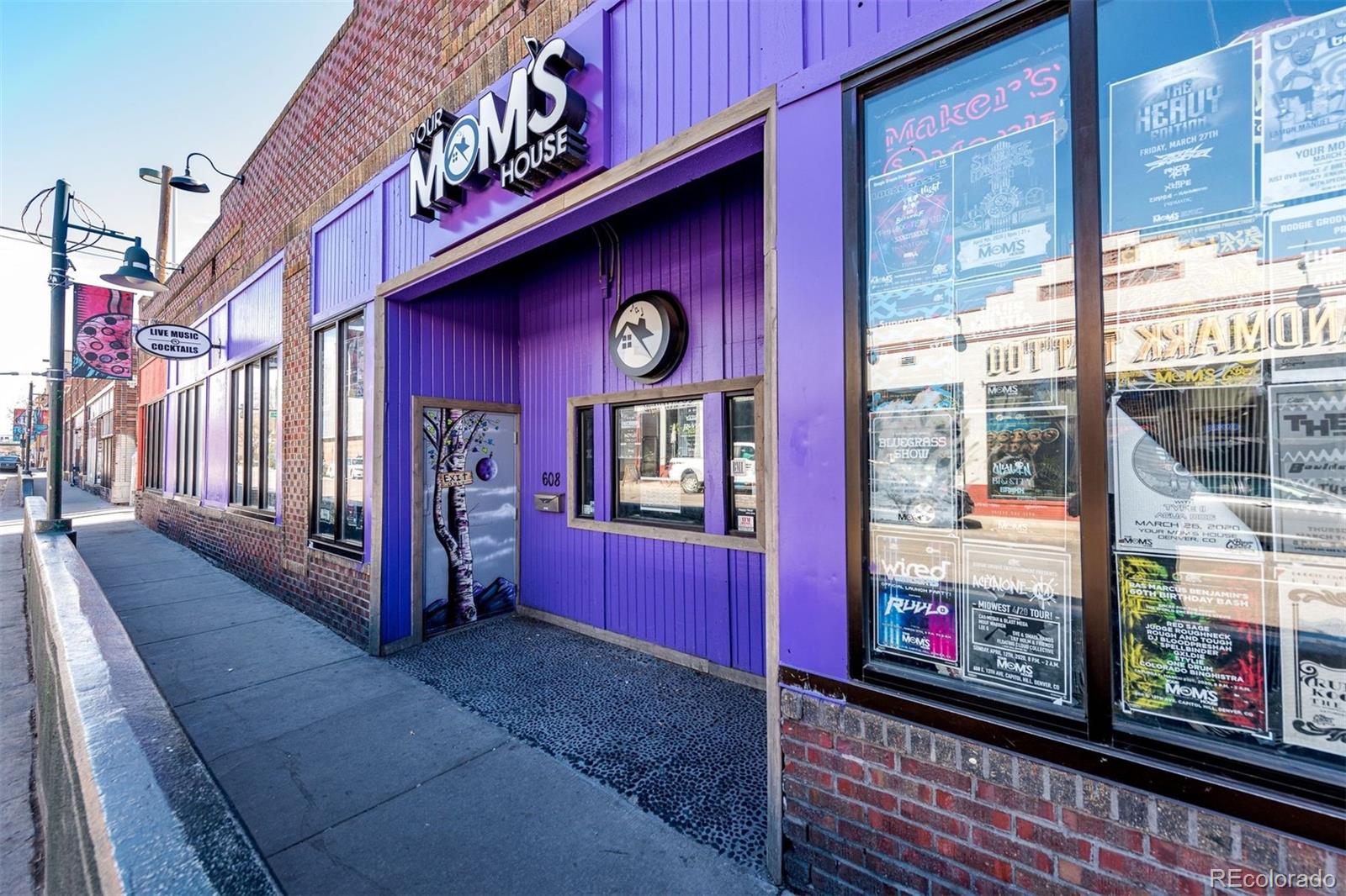 1032 N Clarkson Street Unit: 201