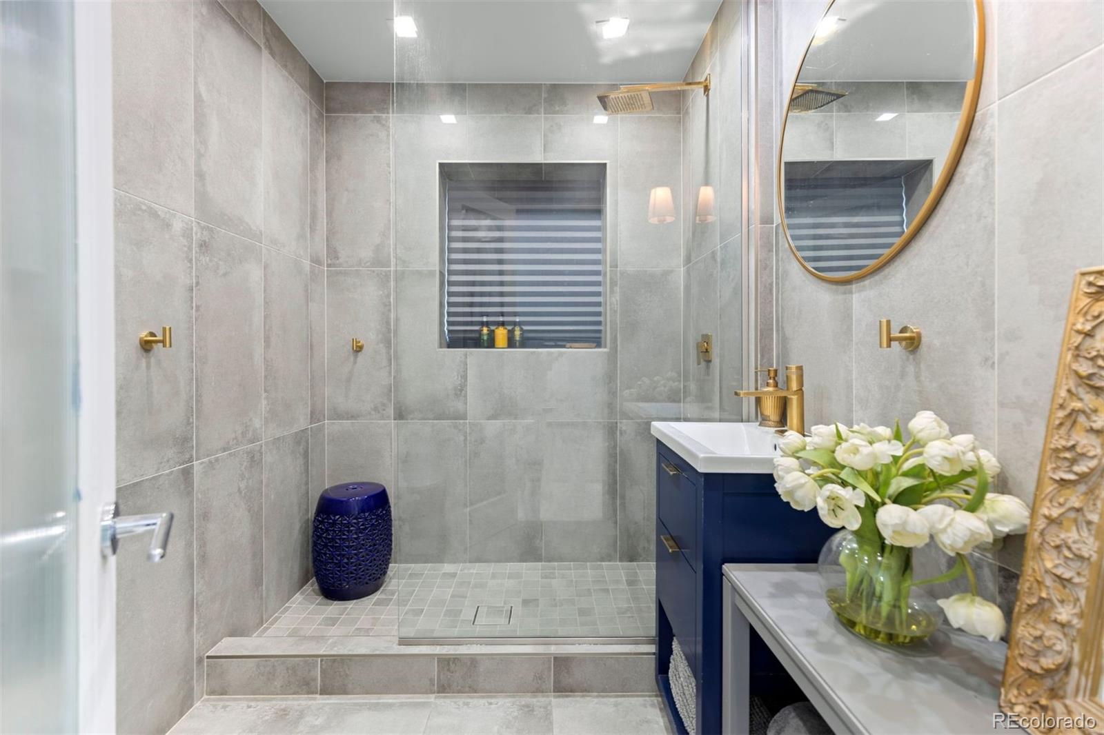 2510 N Monaco St Pkwy