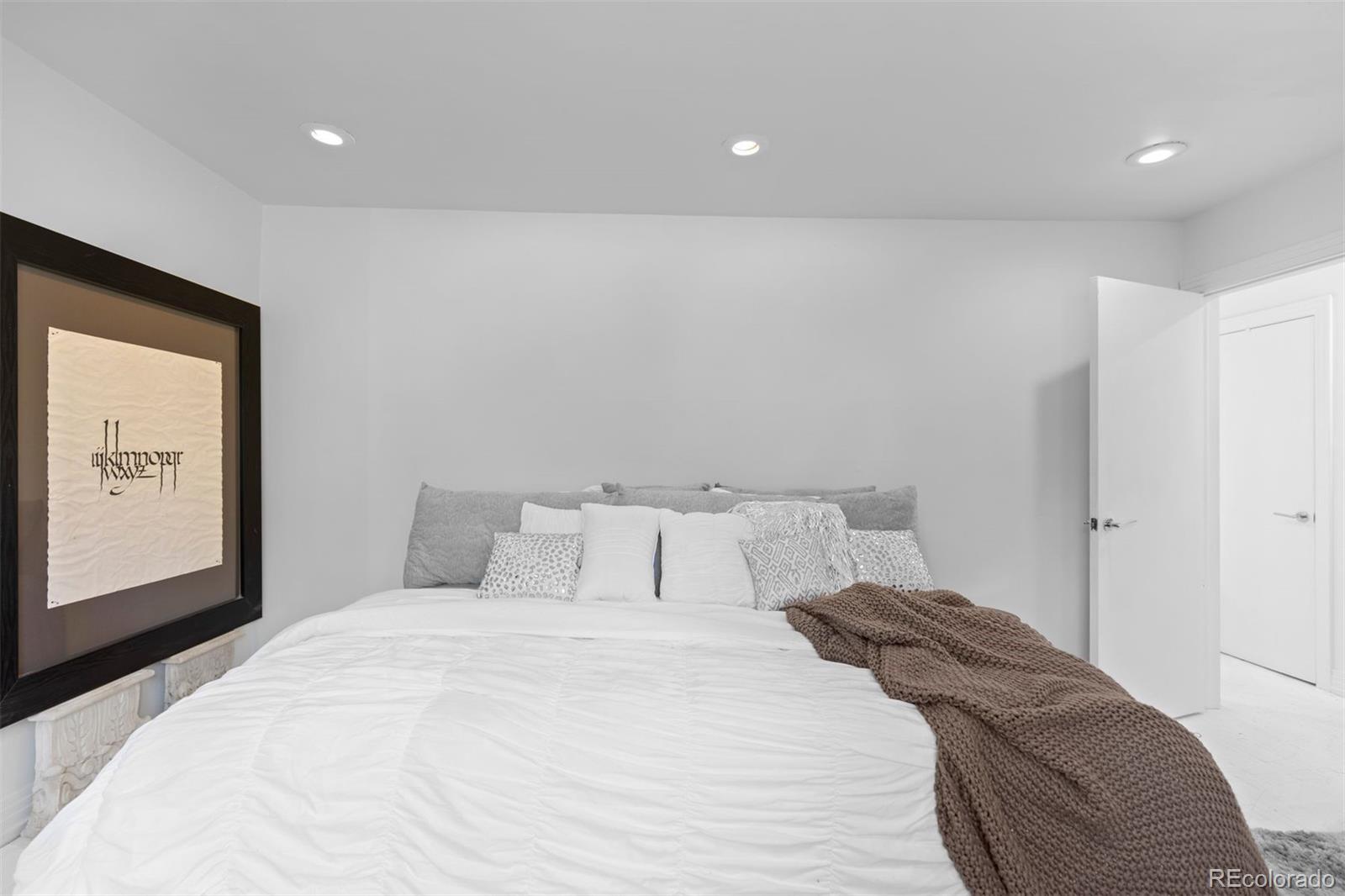 2510 N Monaco St Pkwy