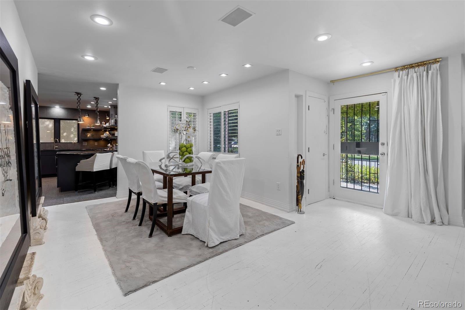 2510 N Monaco St Pkwy