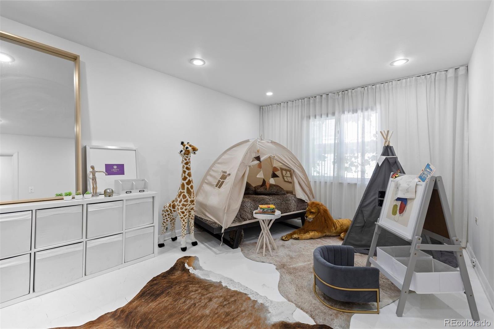 2510 N Monaco St Pkwy