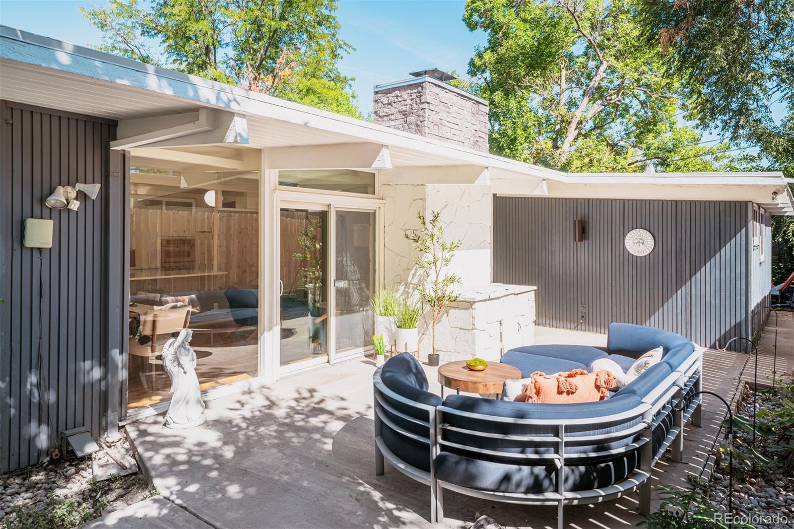 1458 S Fairfax Street