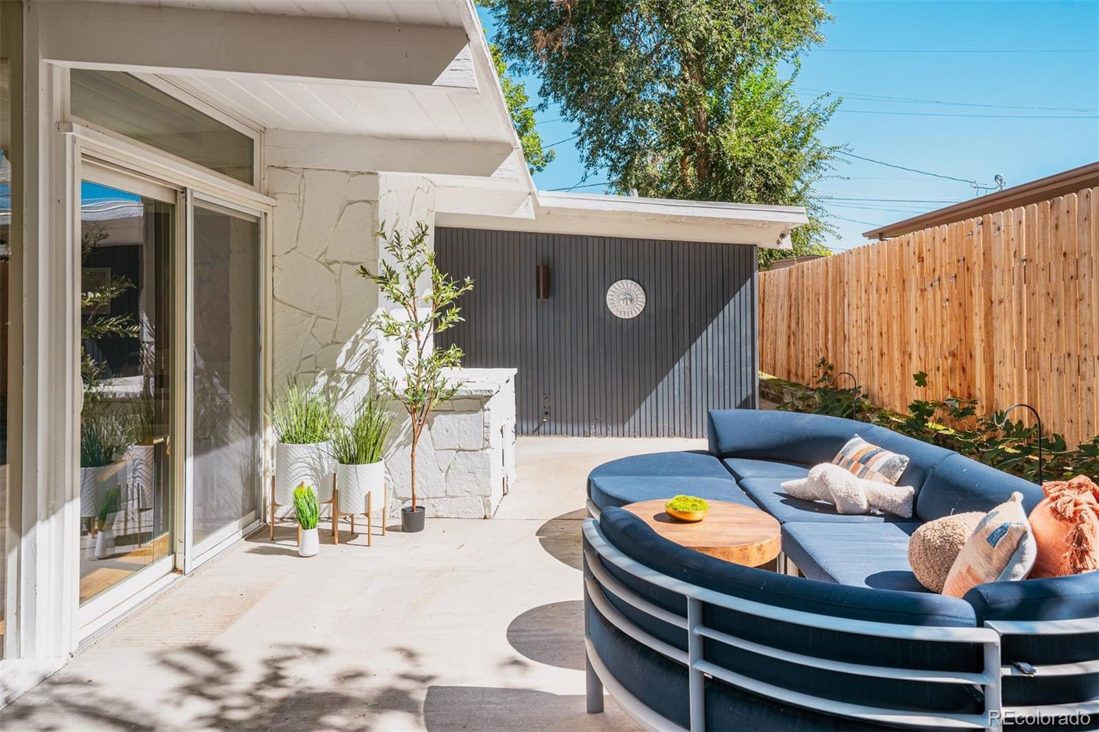 1458 S Fairfax Street