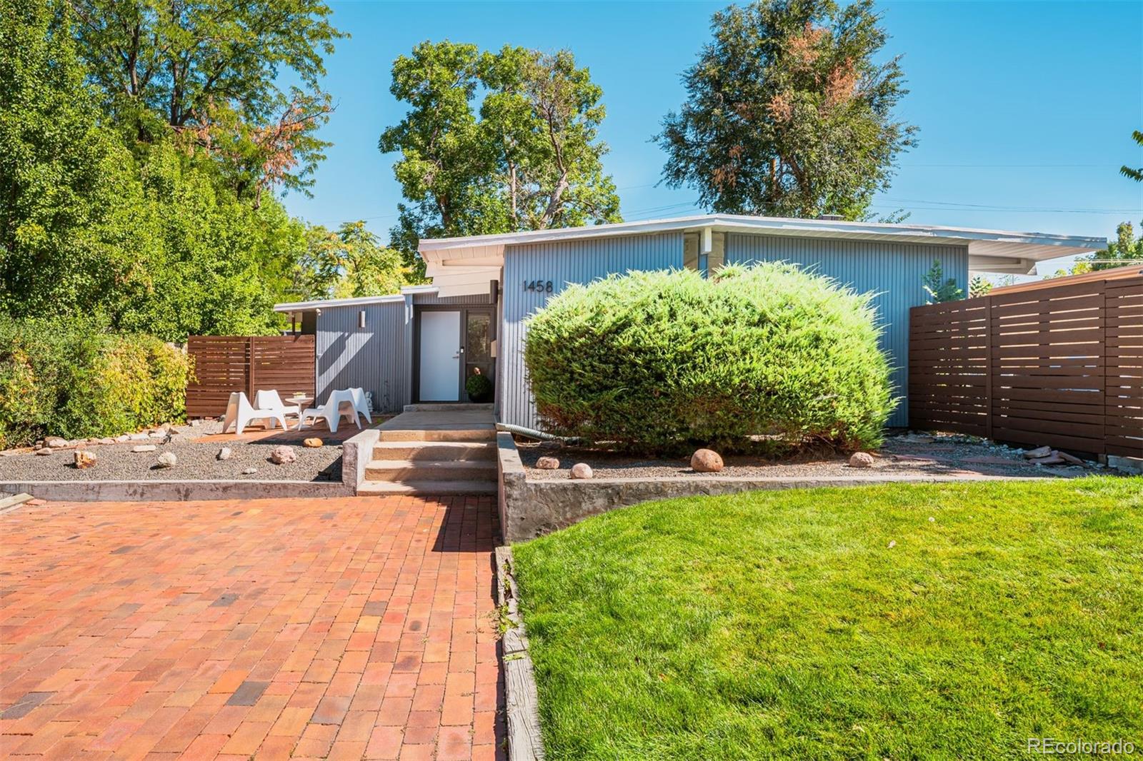 1458 S Fairfax Street