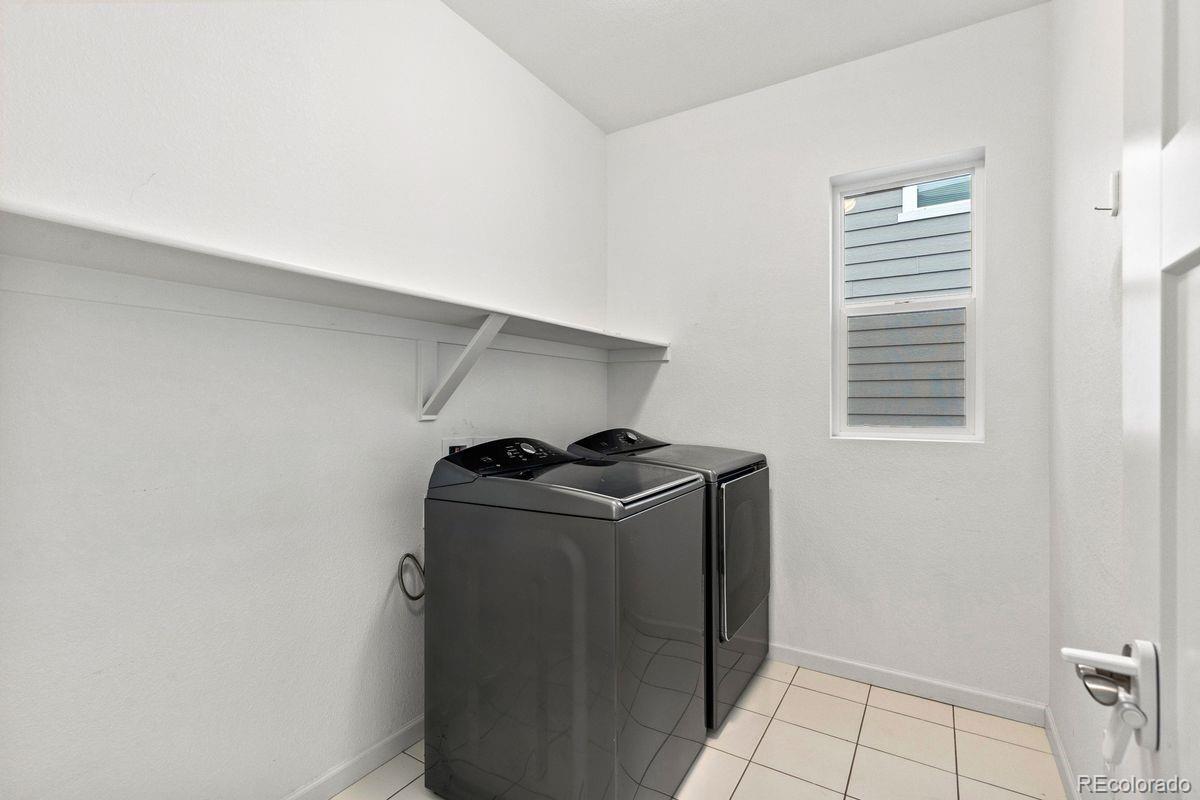 544 W 174th Place