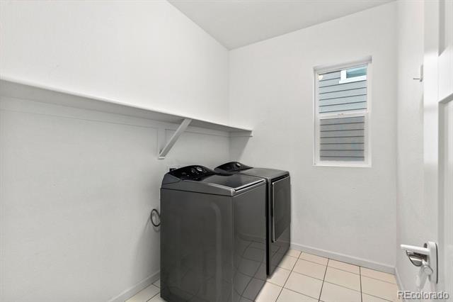 544 W 174th Place