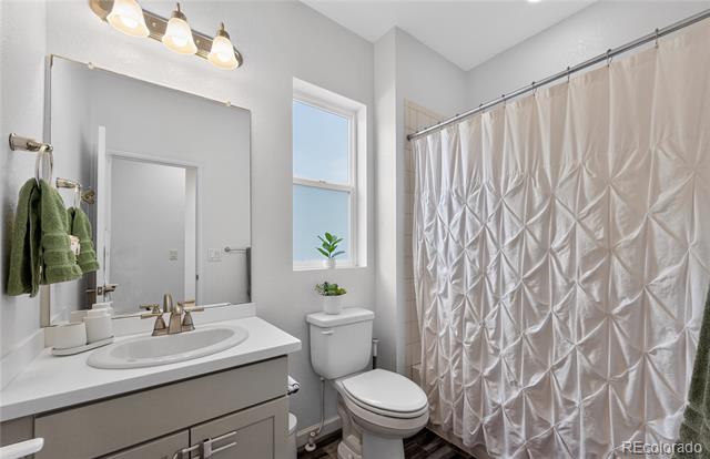 544 W 174th Place