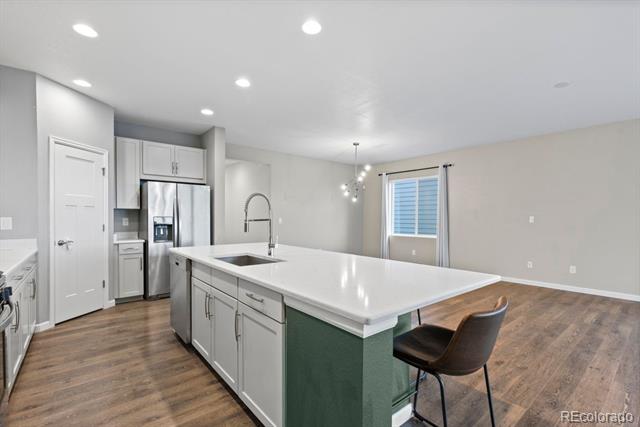 544 W 174th Place