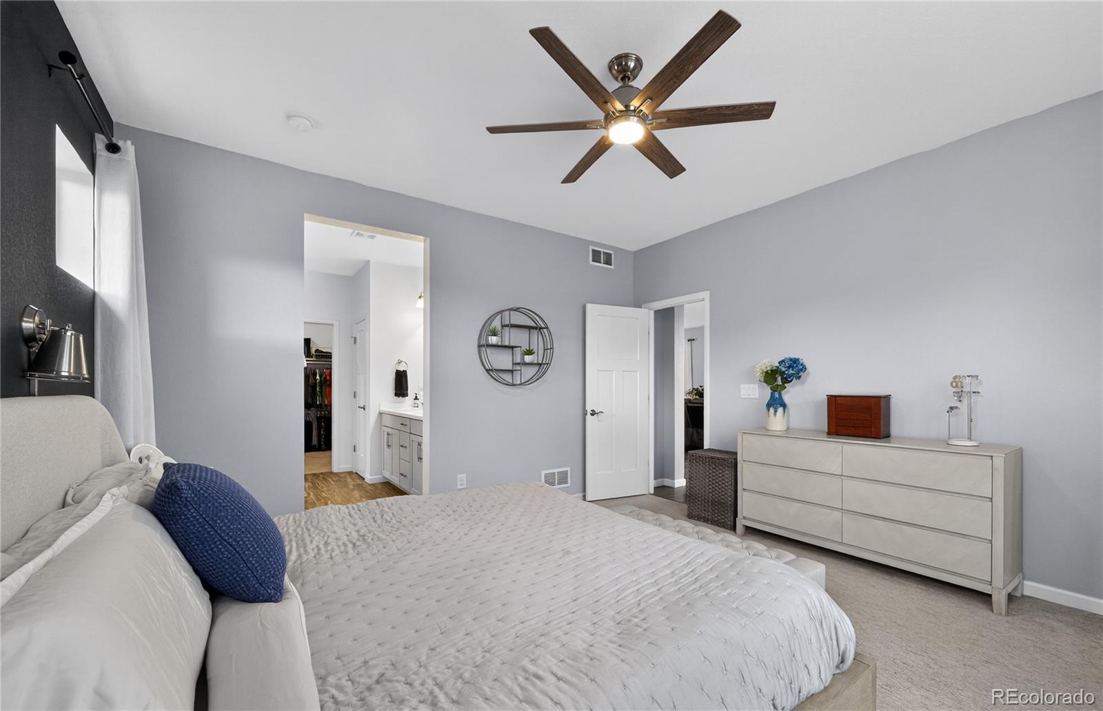 544 W 174th Place