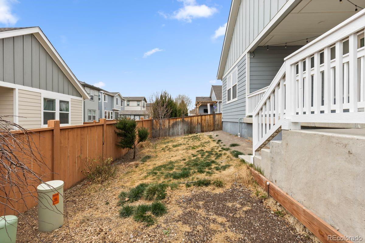544 W 174th Place