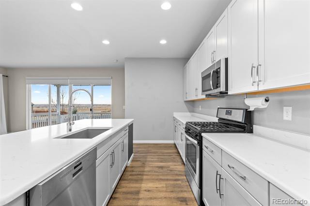 544 W 174th Place