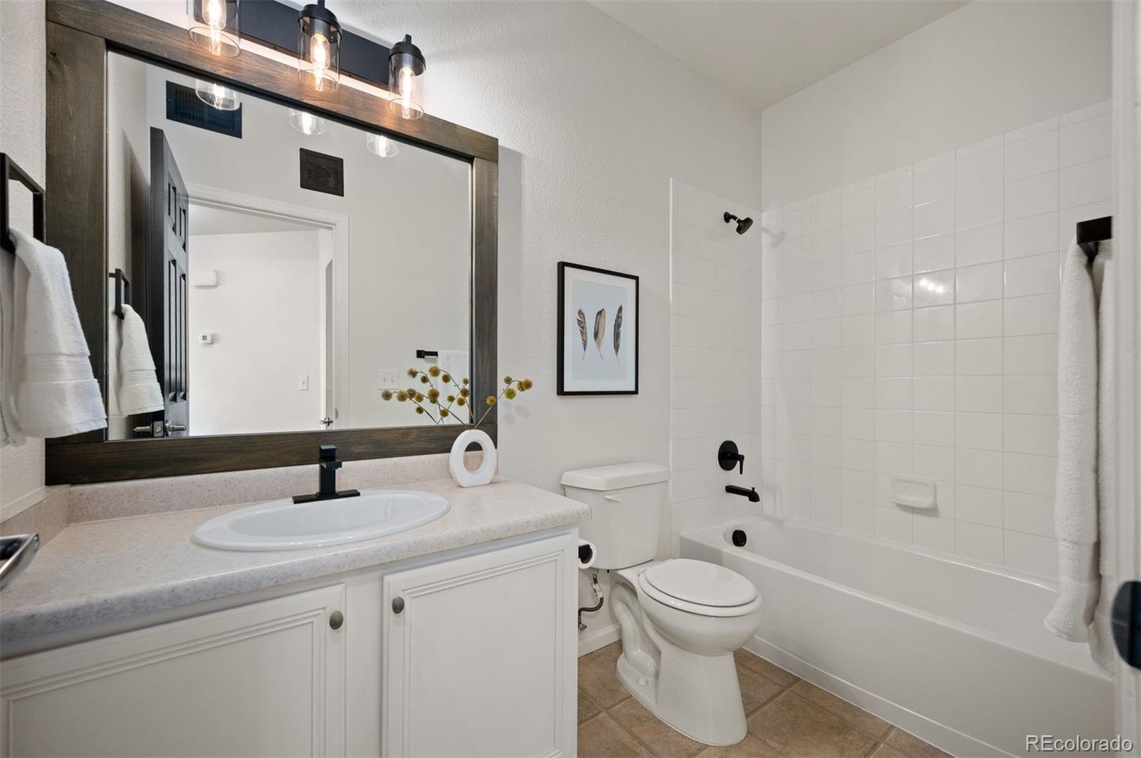 15700 E Jamison Drive Unit: 9-202