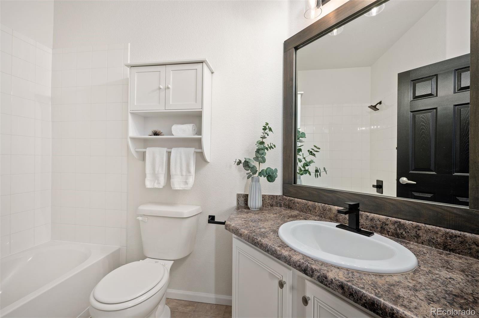 15700 E Jamison Drive Unit: 9-202