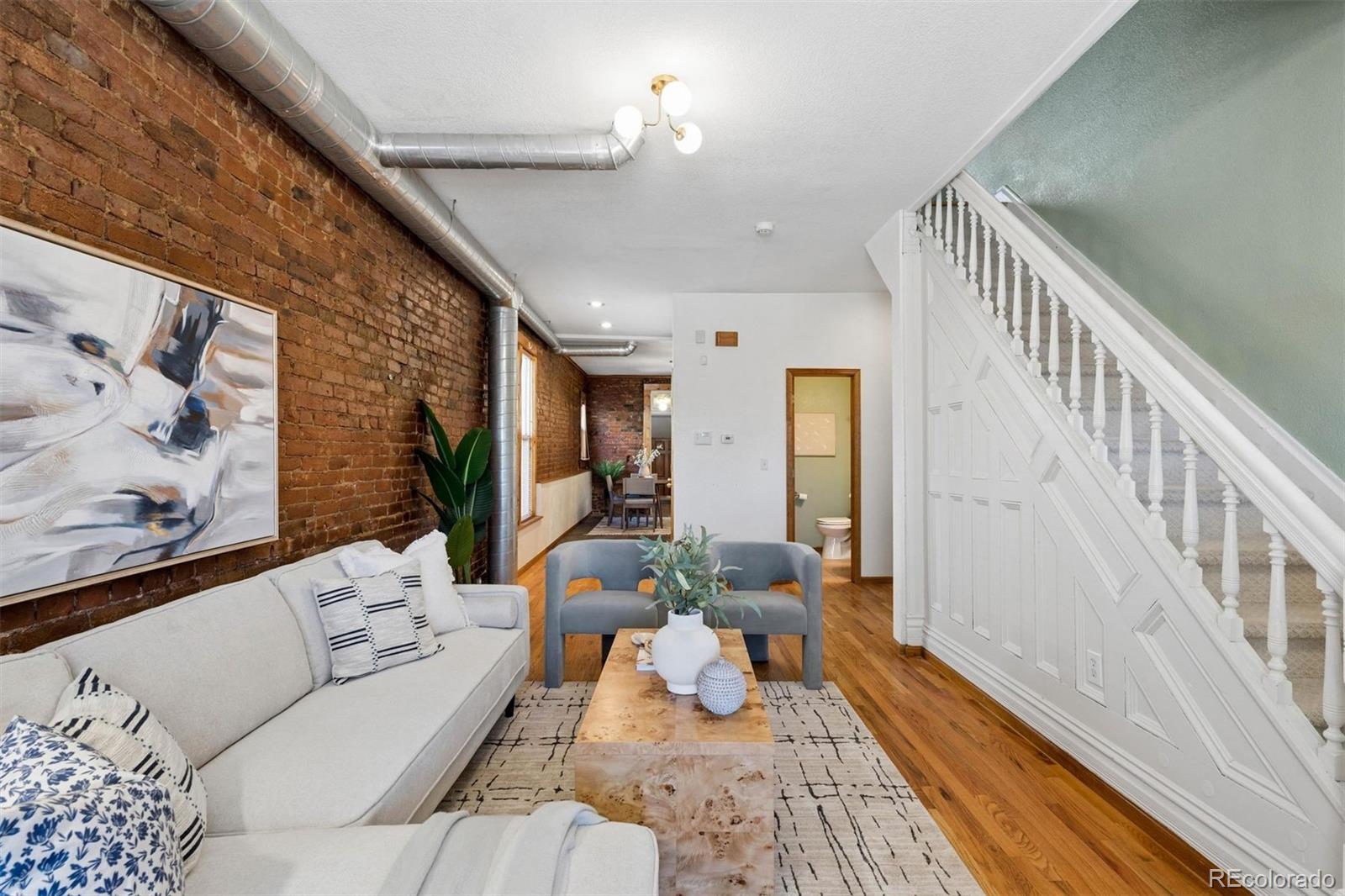 126 Galapago Street