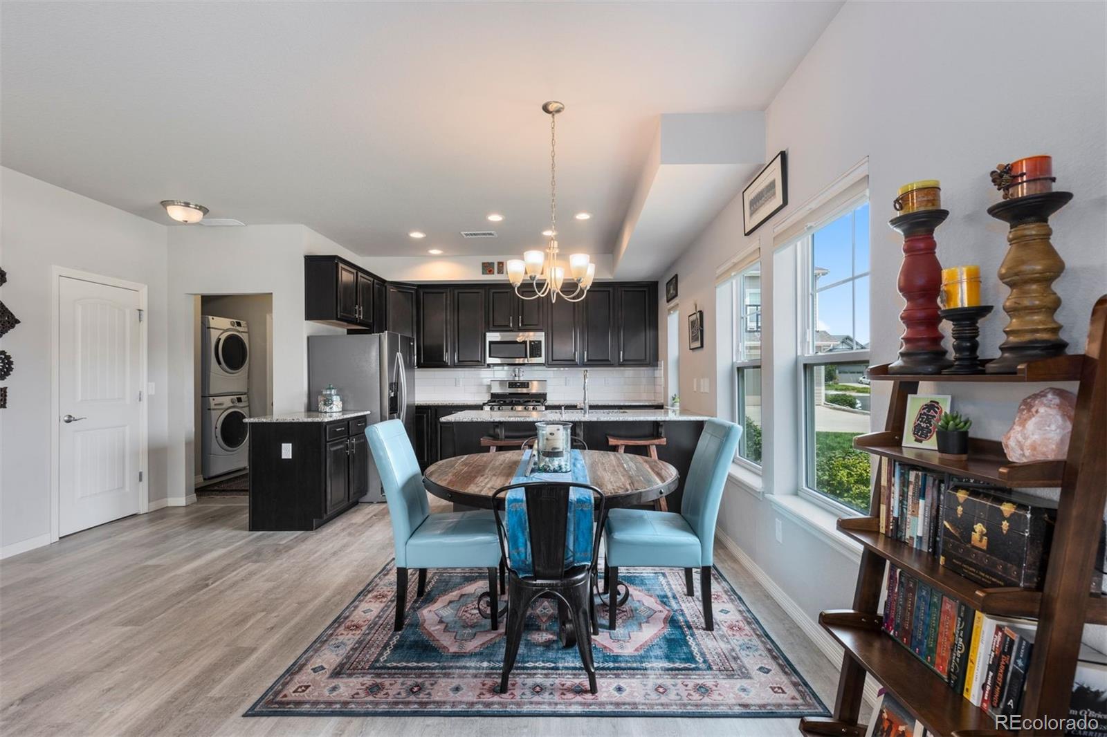 1689 Grand Avenue Unit: 7