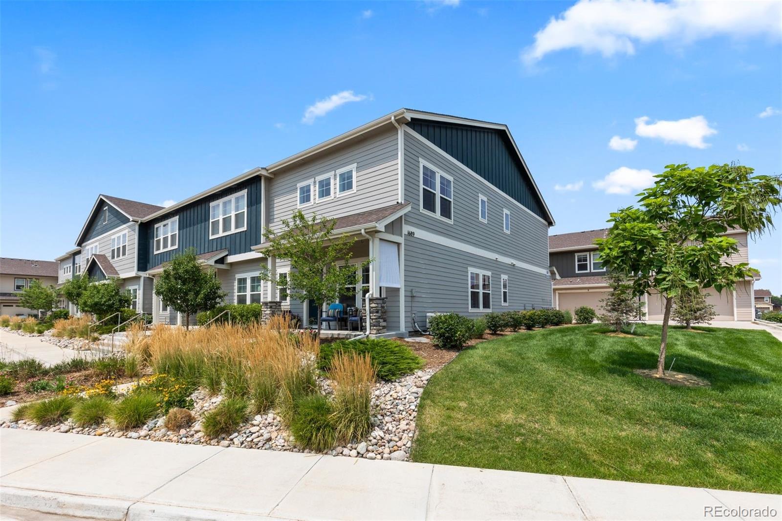 1689 Grand Avenue Unit: 7