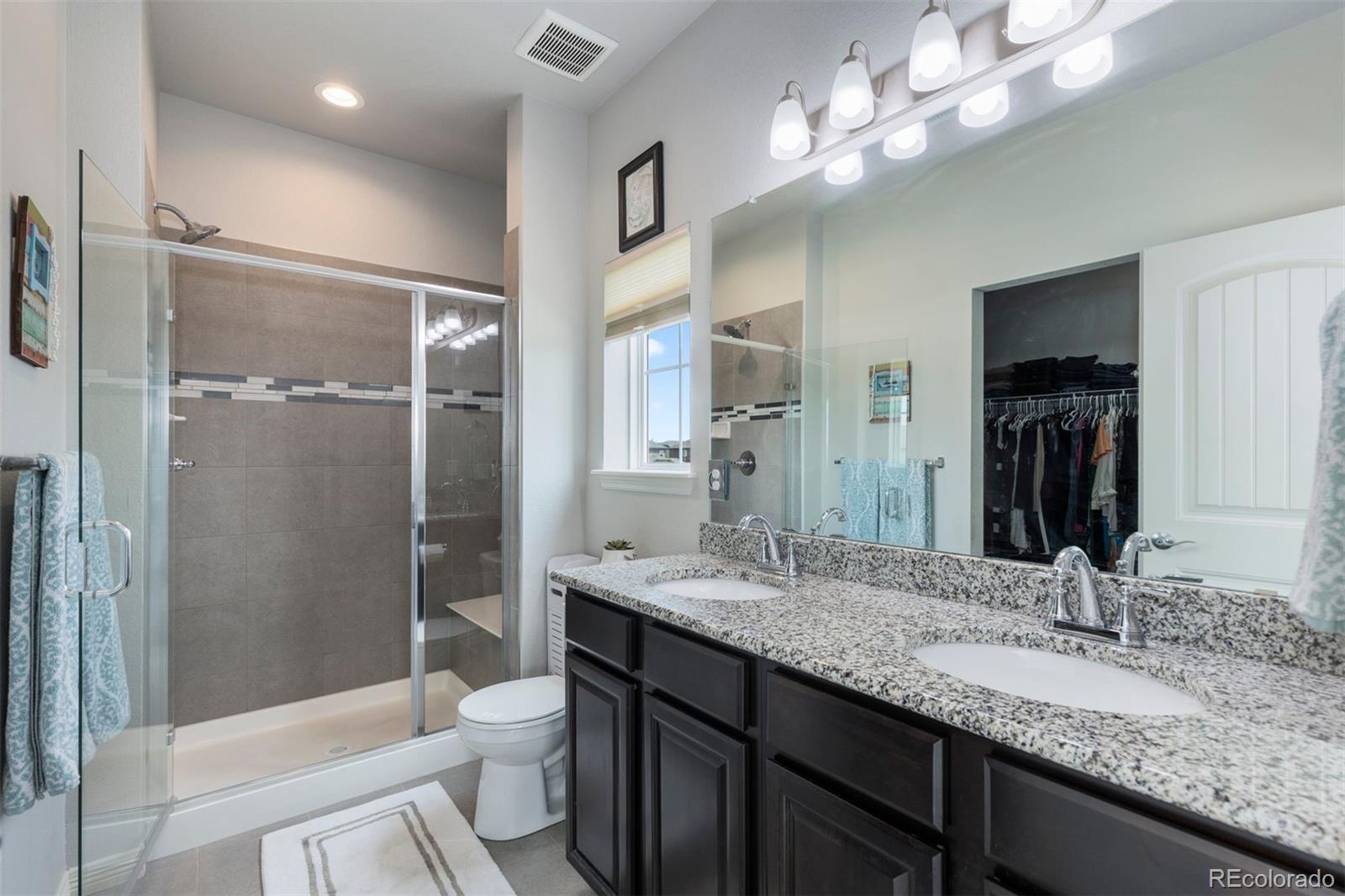 1689 Grand Avenue Unit: 7