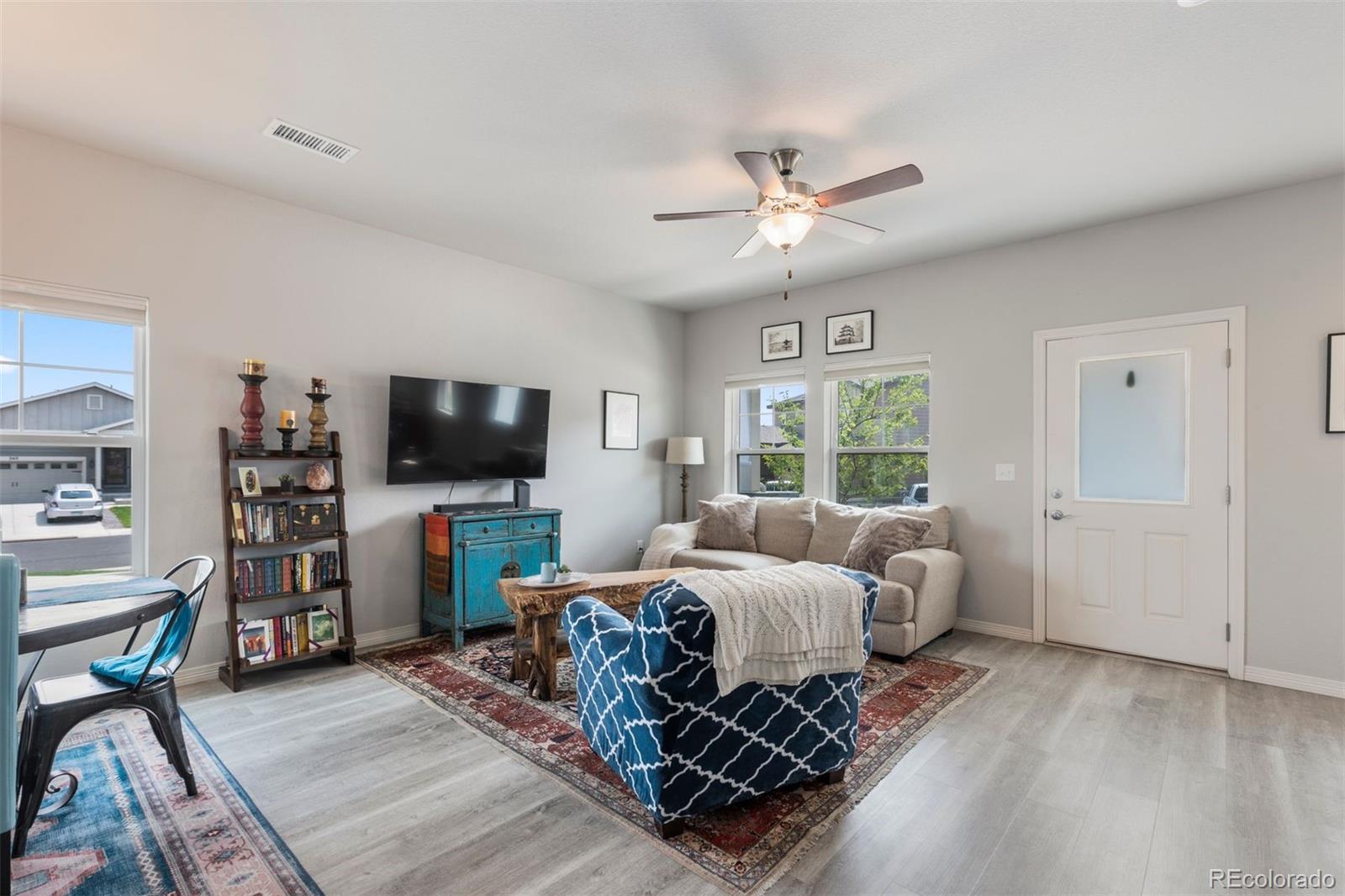 1689 Grand Avenue Unit: 7