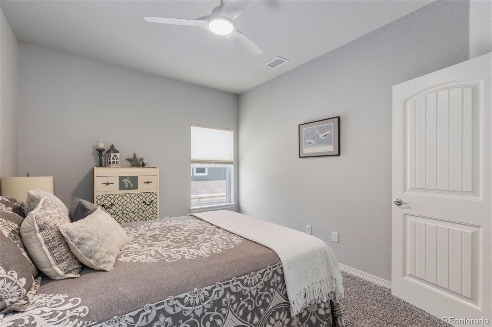 1689 Grand Avenue Unit: 7