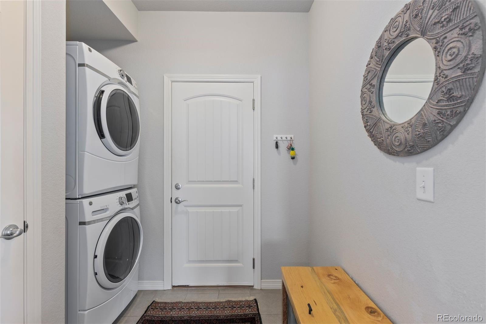 1689 Grand Avenue Unit: 7