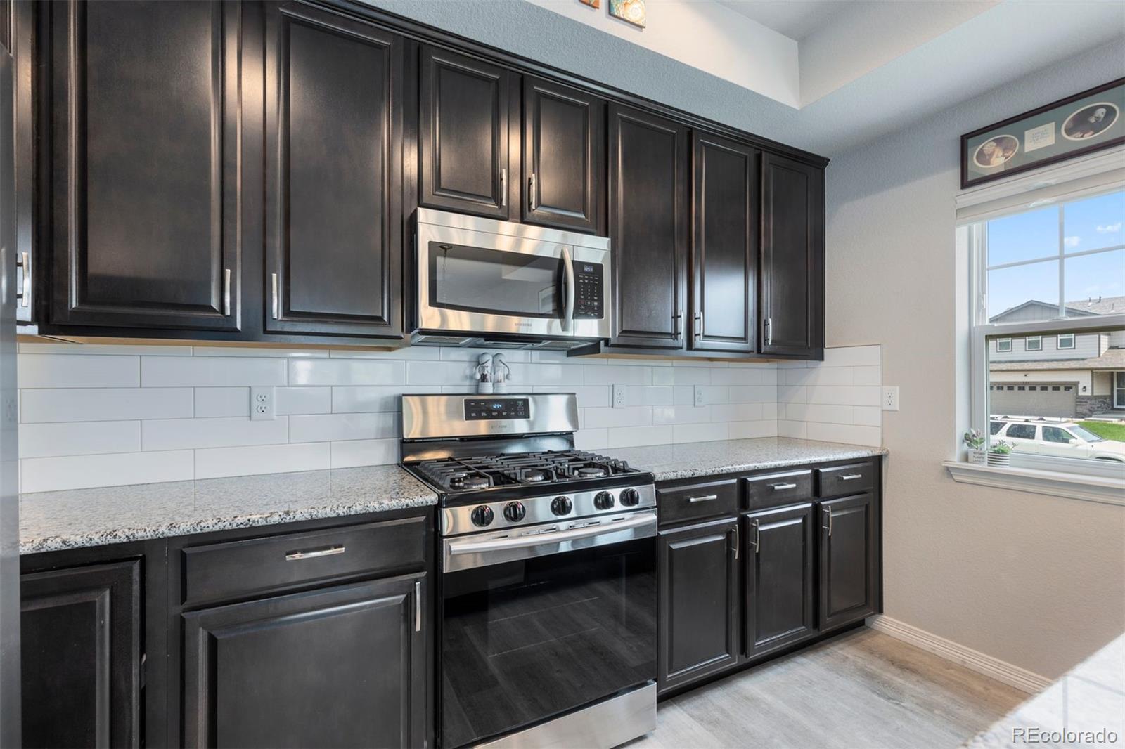 1689 Grand Avenue Unit: 7