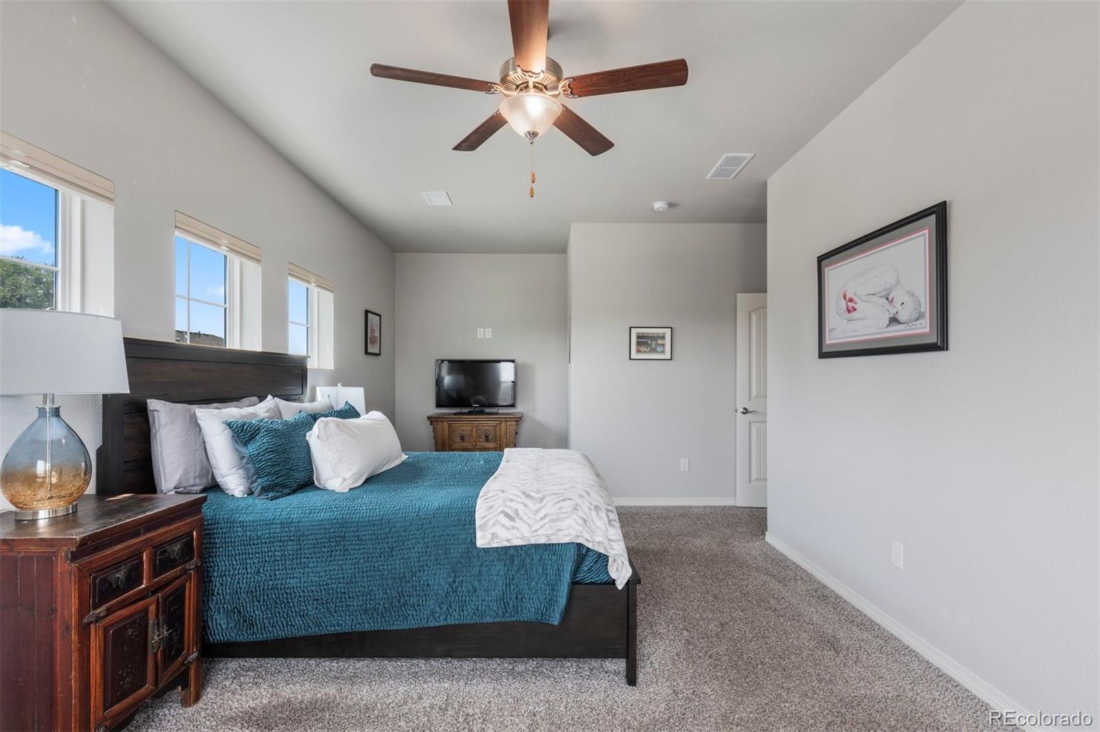 1689 Grand Avenue Unit: 7