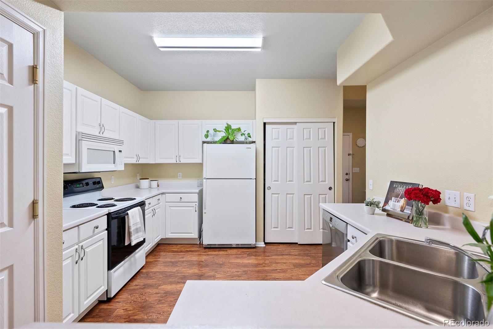 9138 Gale Boulevard Unit: 2
